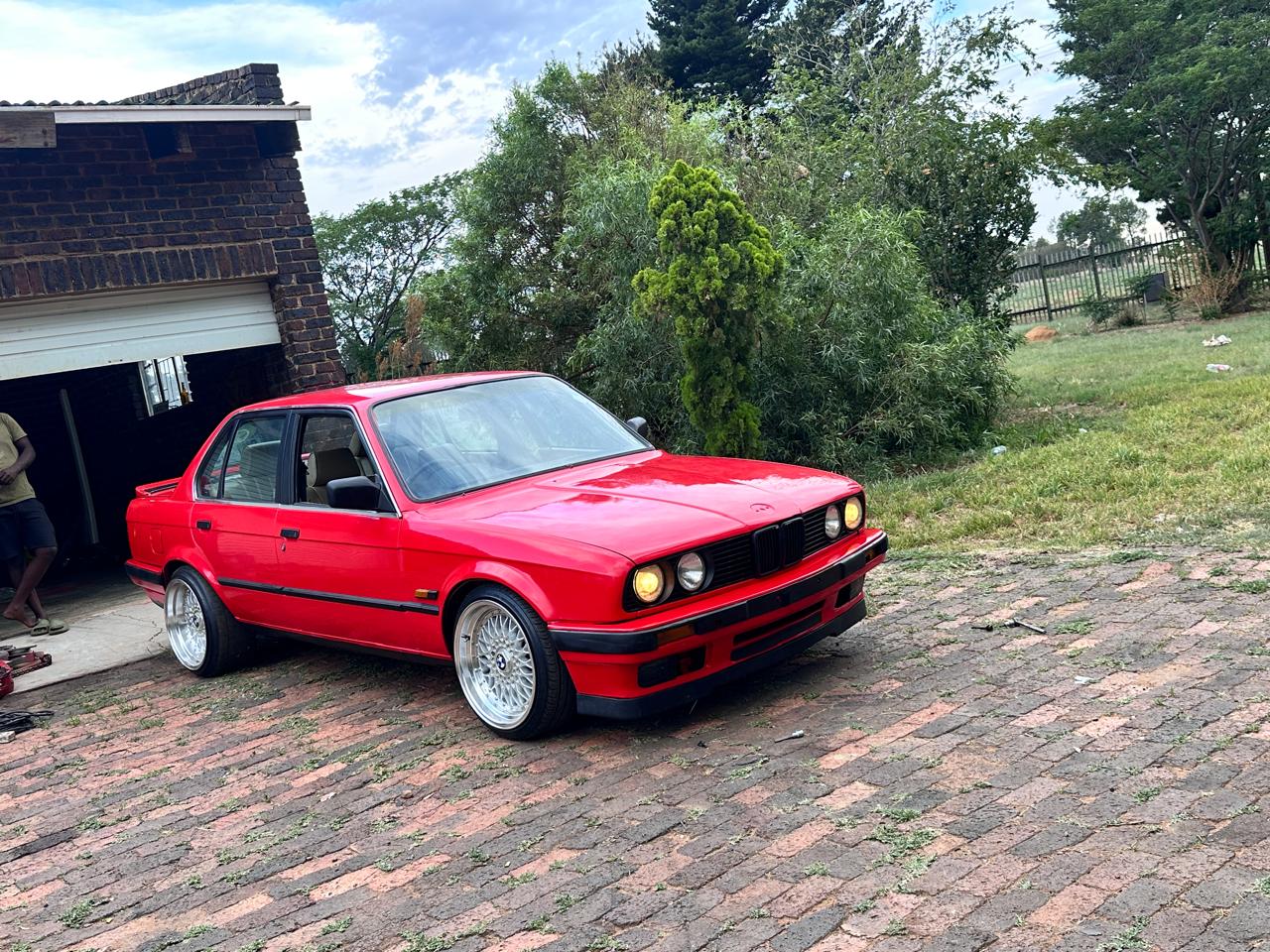 Custom boot setup by Decibel Breakers